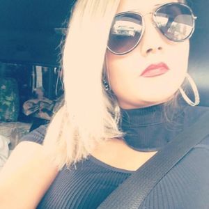 Meet your Posher, Mina